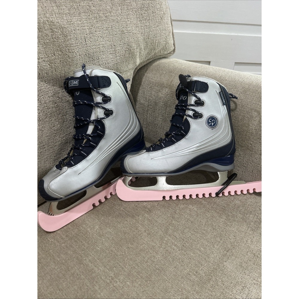 CCM SP 100 Junior Ice Skates Size 6 Skate Size Us Shoe Size 7 W/Covers